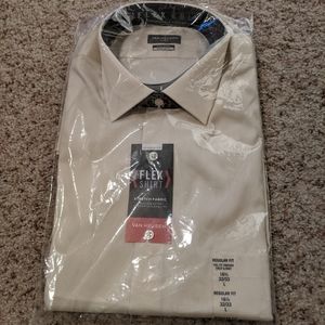 ❤️NWT Men's Dress button-up shirt